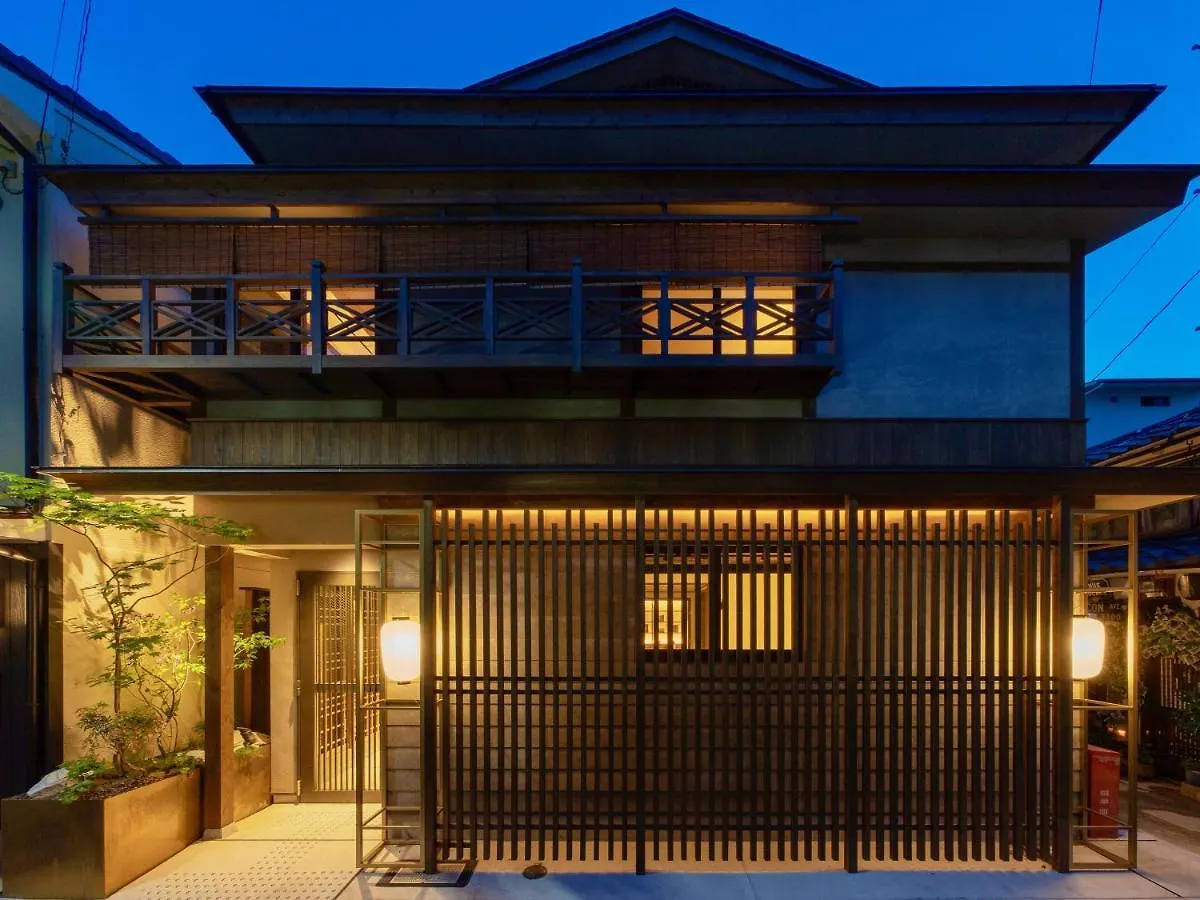 Hotel The Machiya Kazahaya Kioto Japón